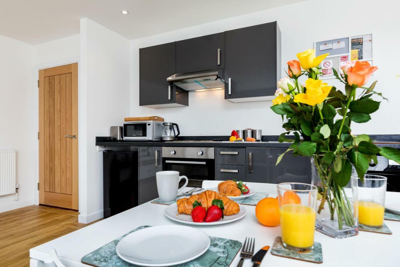 City Centre Apartment Portsmouth Buitenkant foto