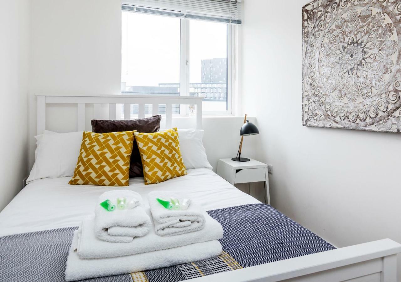 City Centre Apartment Portsmouth Buitenkant foto