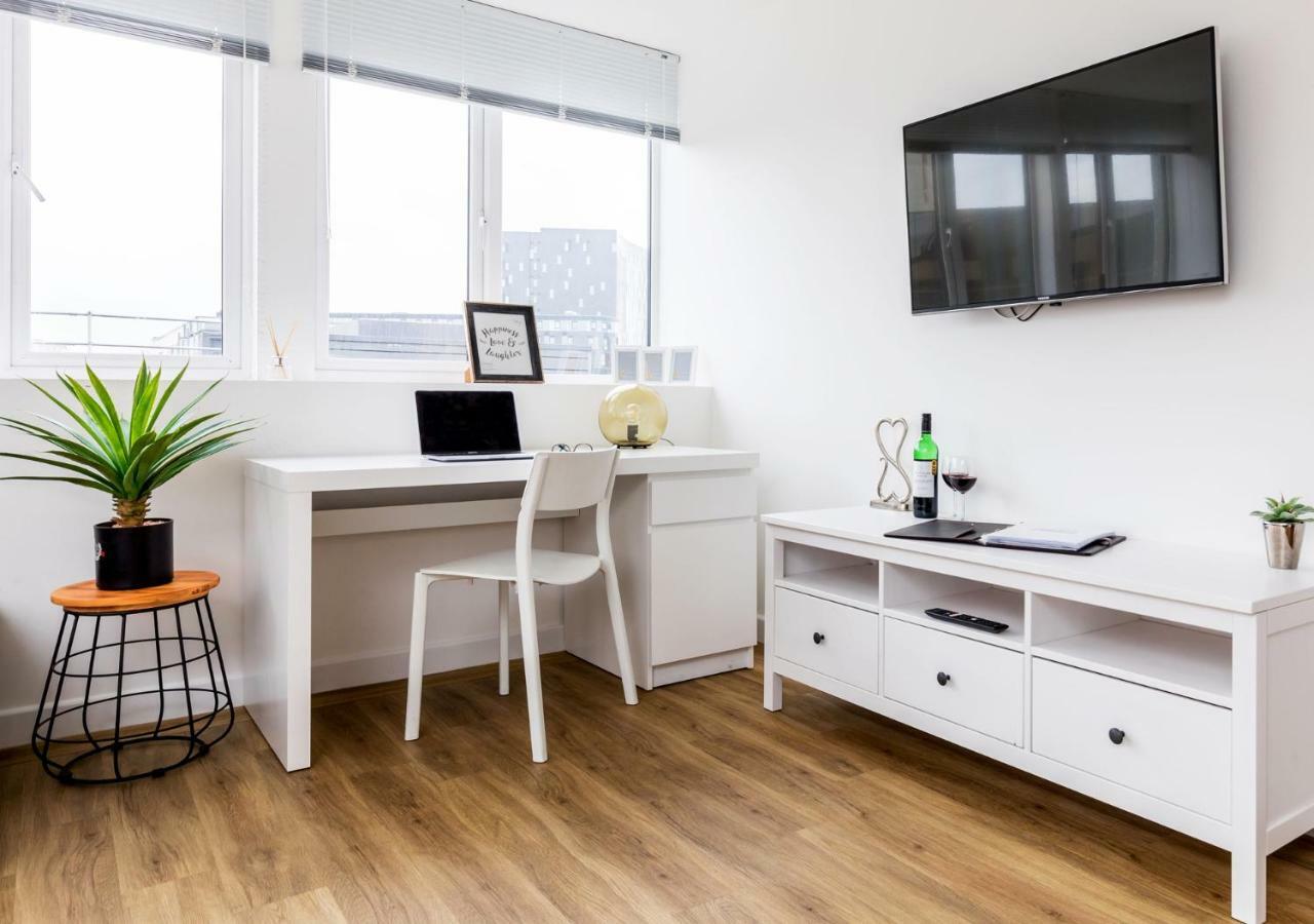 City Centre Apartment Portsmouth Buitenkant foto